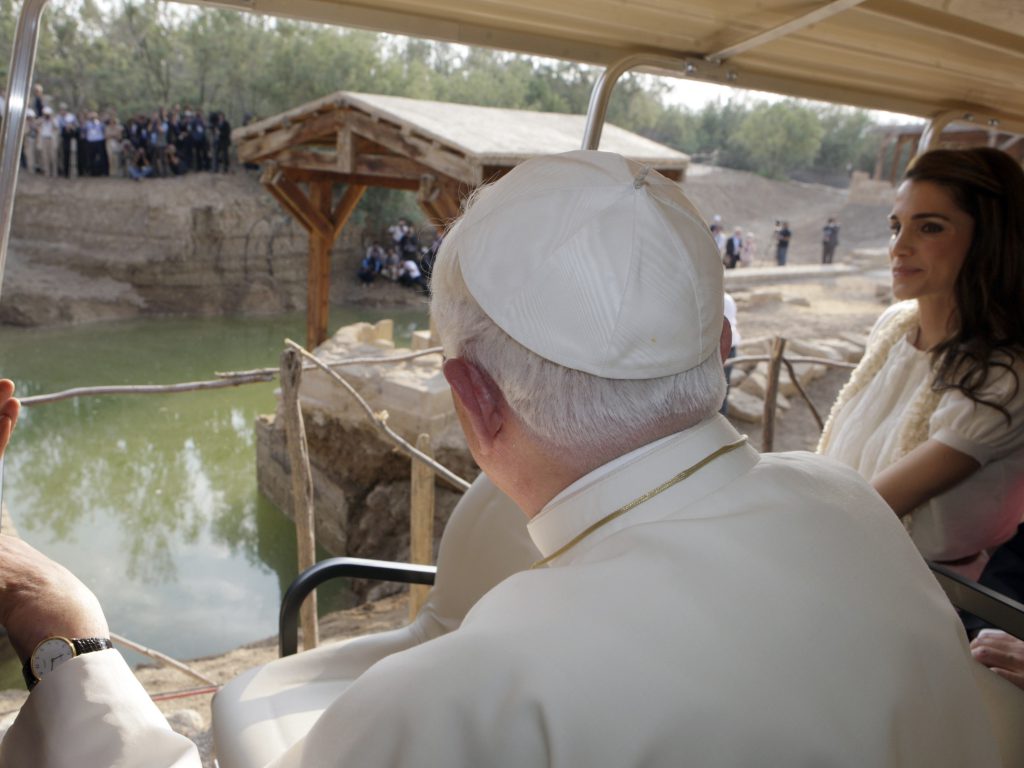 Seine Heiligkeit Papst Benedikt XVI. 3